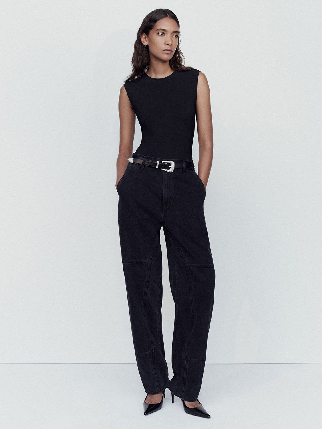 AURA SLEEVELESS BODYSUIT
