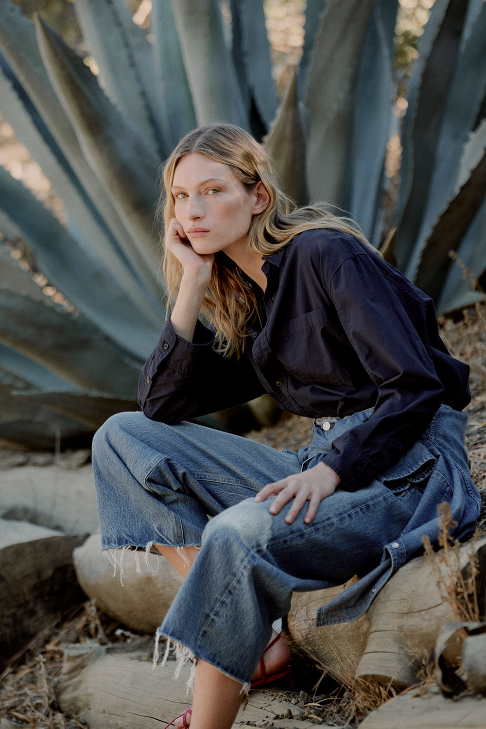 AYLA RAW HEM CROP SOLANO