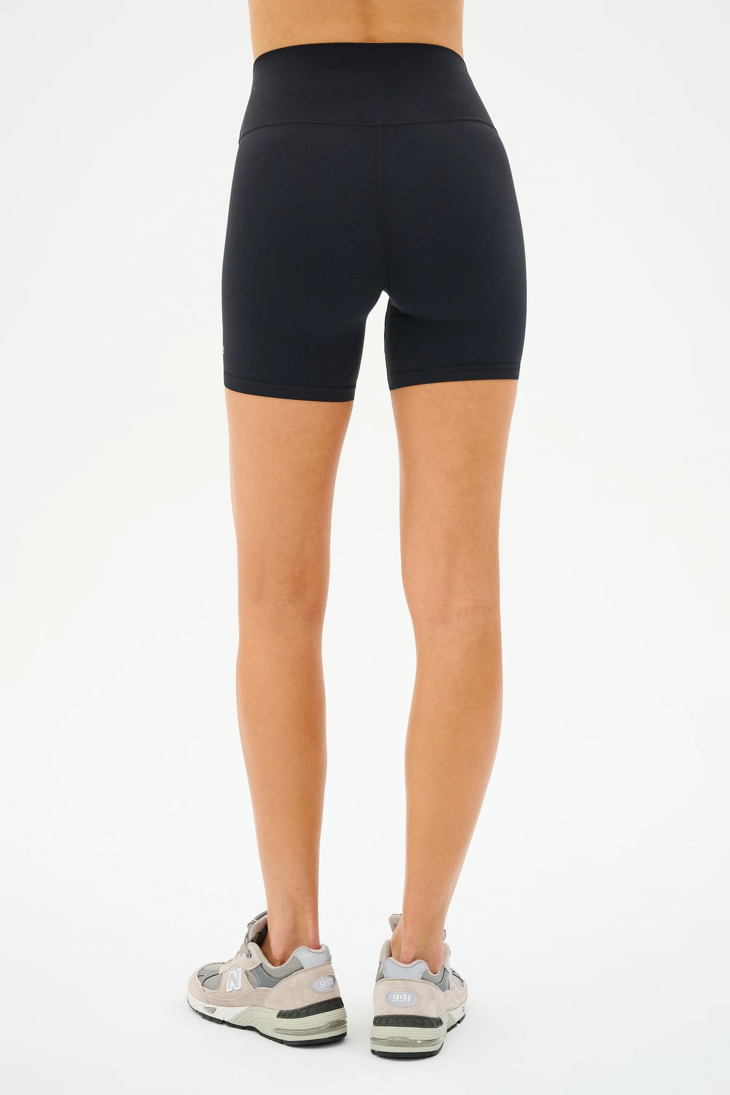 AIRWEIGHT HIGH WAIST 6 SHORT