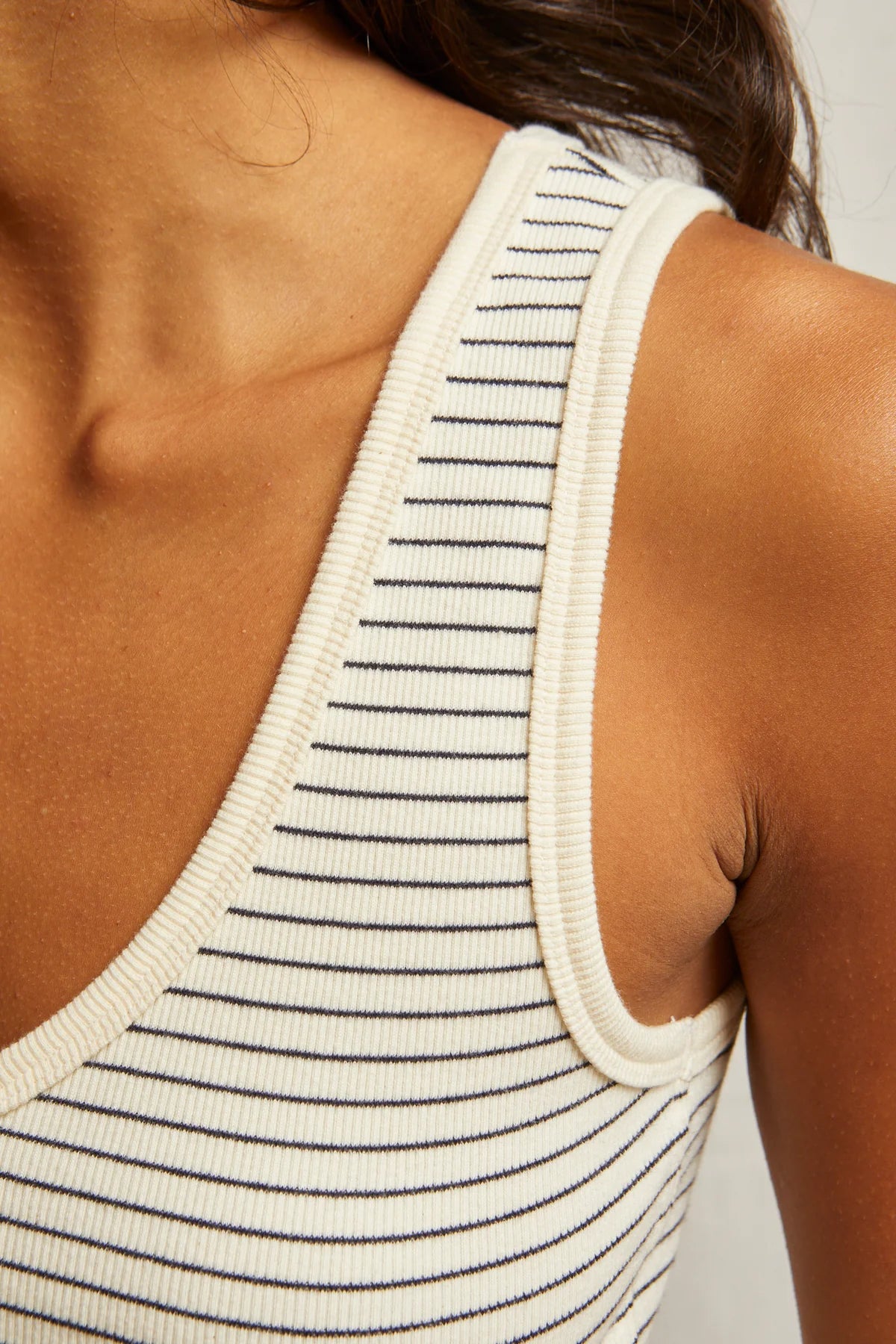 MARIA V-NECK TANK