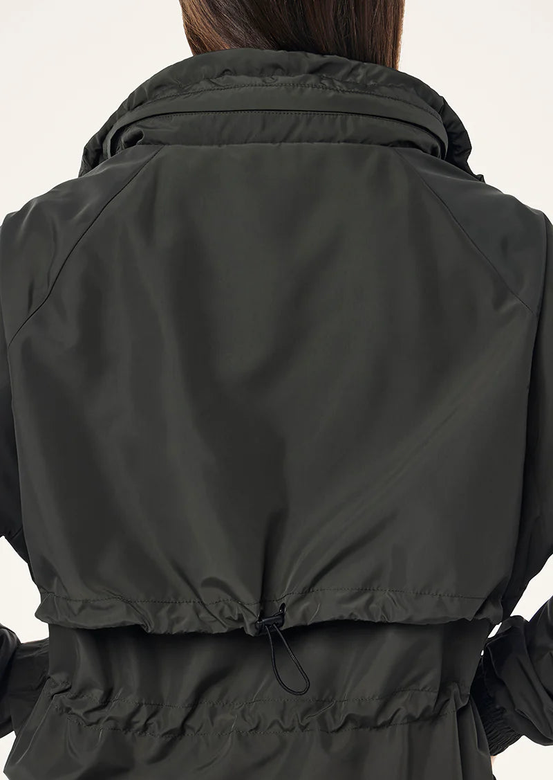 SHELTER JACKET