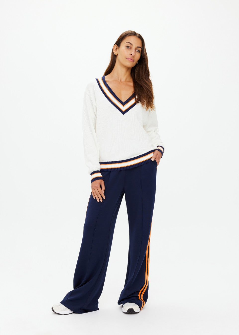 JOSETTE V NECK KNIT SWEATER
