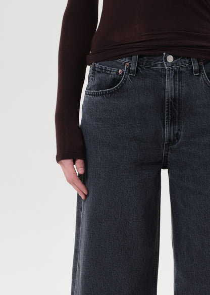LOW CURVE JEAN IN SYMBOLIC