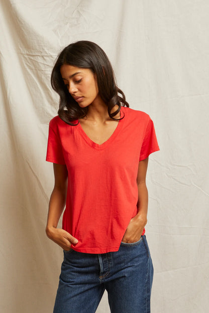 HENDRIX V NECK TEE
