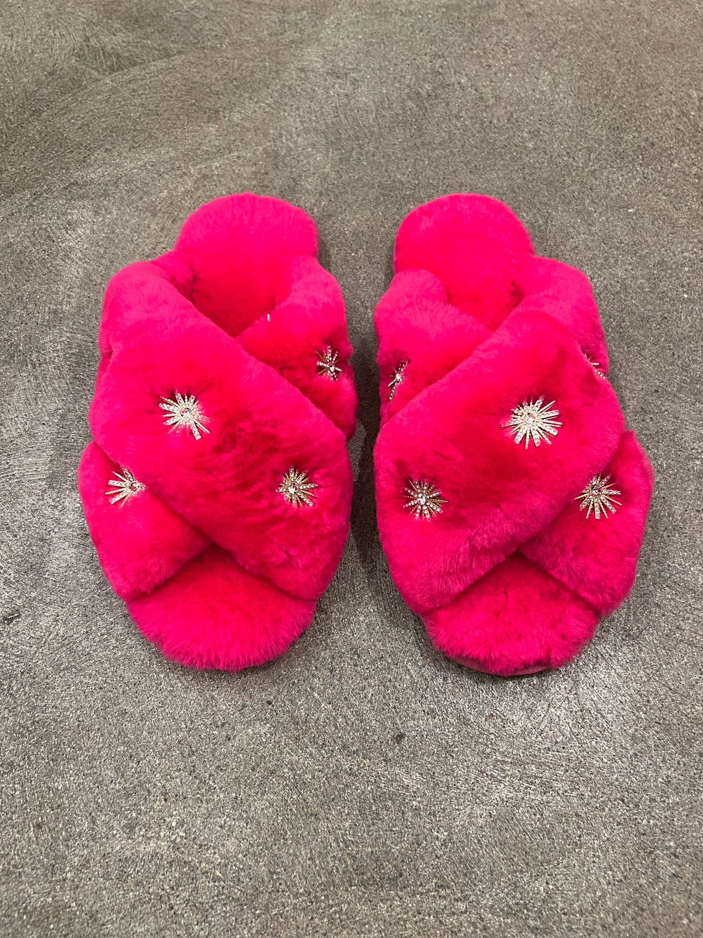 SHEEPSKIN SLIPPERS WITH RHINESTONE