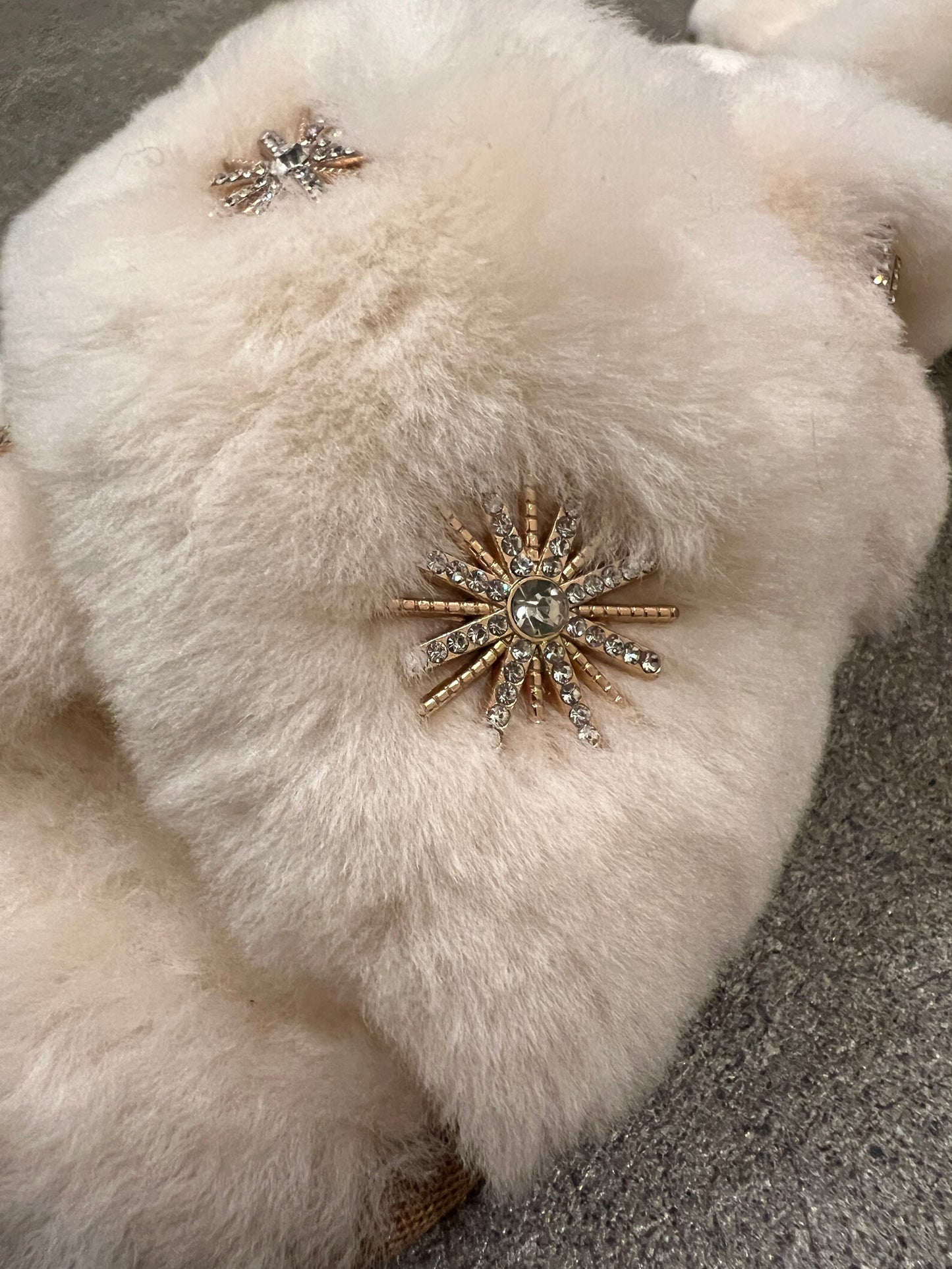 SHEEPSKIN SLIPPERS WITH RHINESTONE