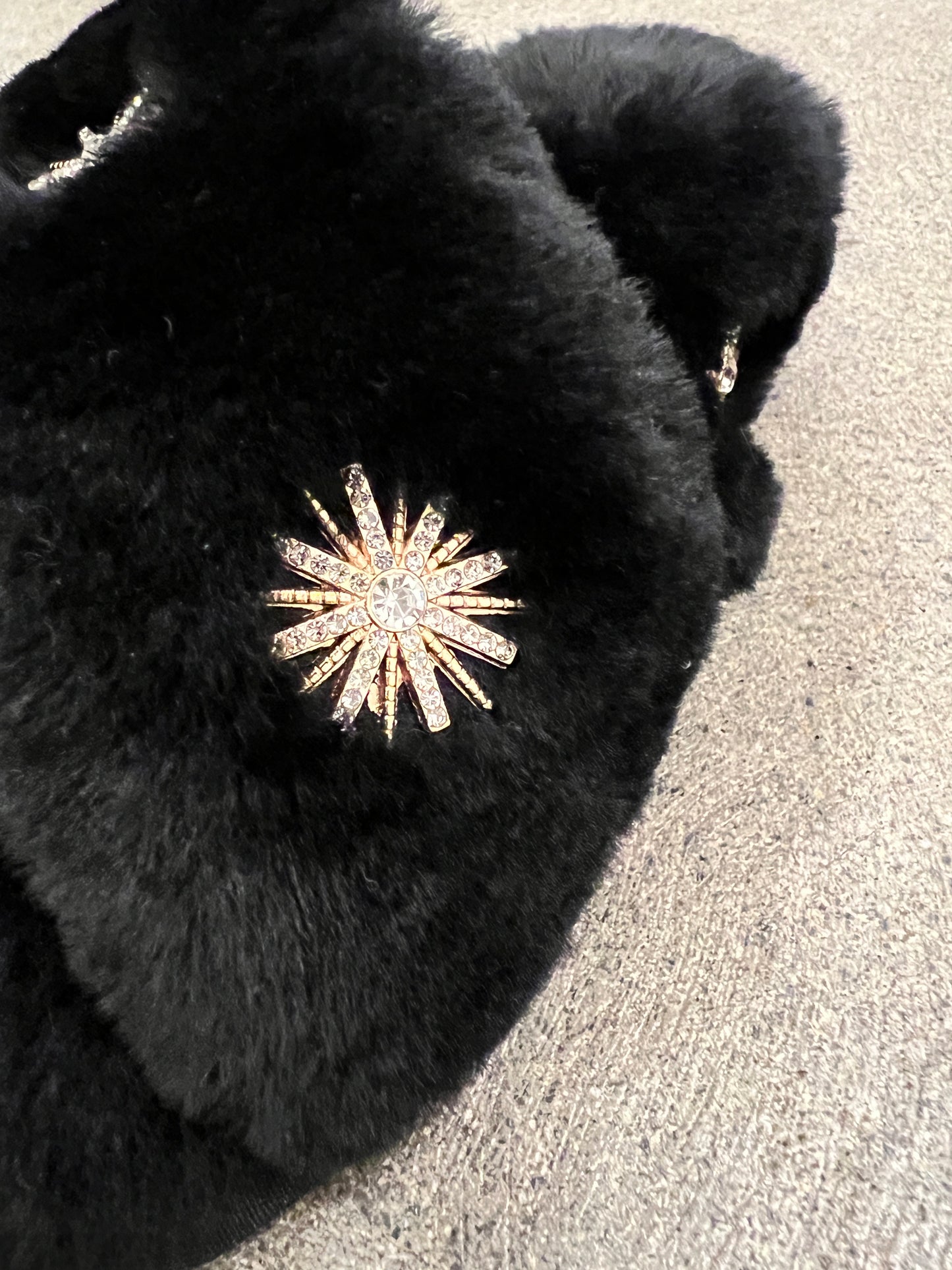 SHEEPSKIN SLIPPERS WITH RHINESTONE